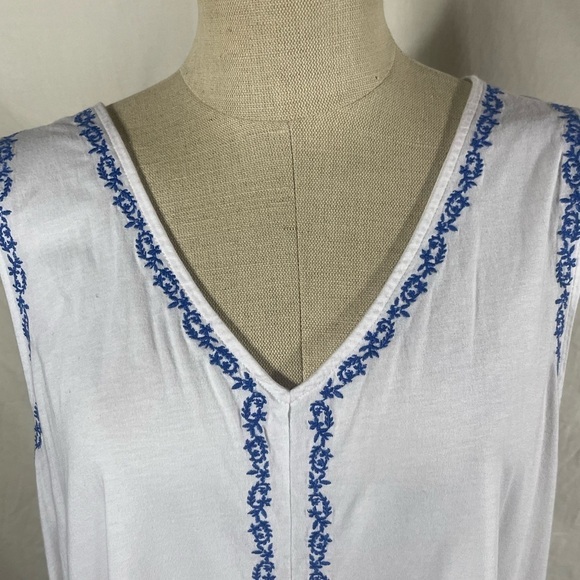 Garnet Hill Embroidered V-Neck Tunic Size XL - Picture 3 of 7